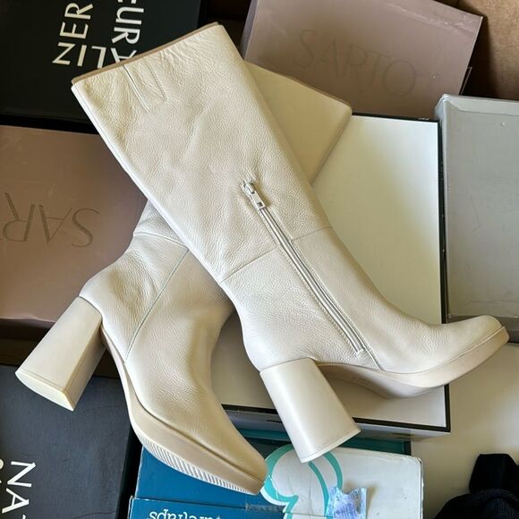 NATURALIZER Genn-Align Boots - Picture 5 of 7